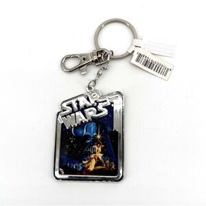 Disney 2018 Star Wars IV A New Hope Keychain With Clip Poster BRAND NEW RARE